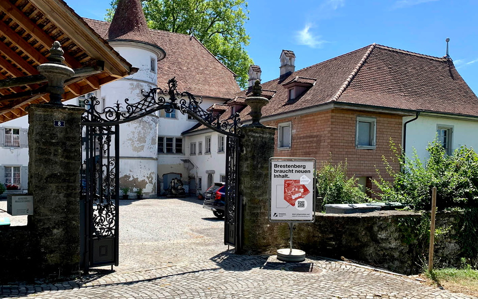 Schloss Brestenberg Eingang